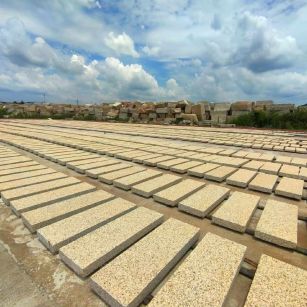 周口 黄金麻荔枝面花岗岩石材地铺石防护中