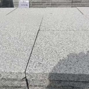 周口 白麻花岗岩石材推荐 荔枝面地铺石