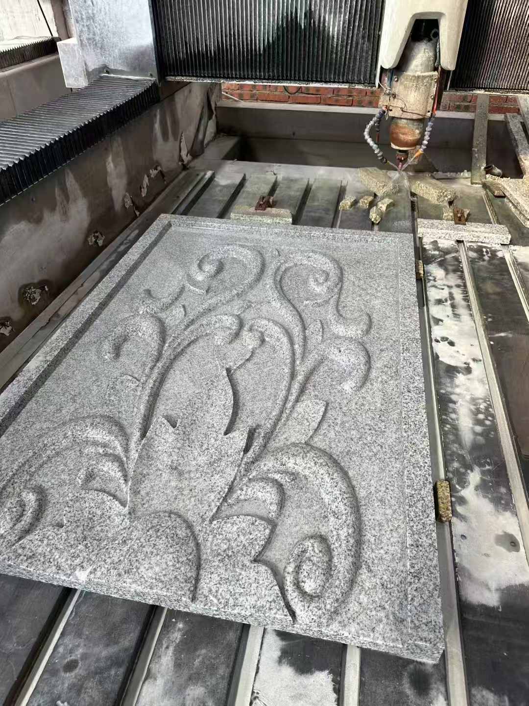 周口 白麻别墅干挂雕花板