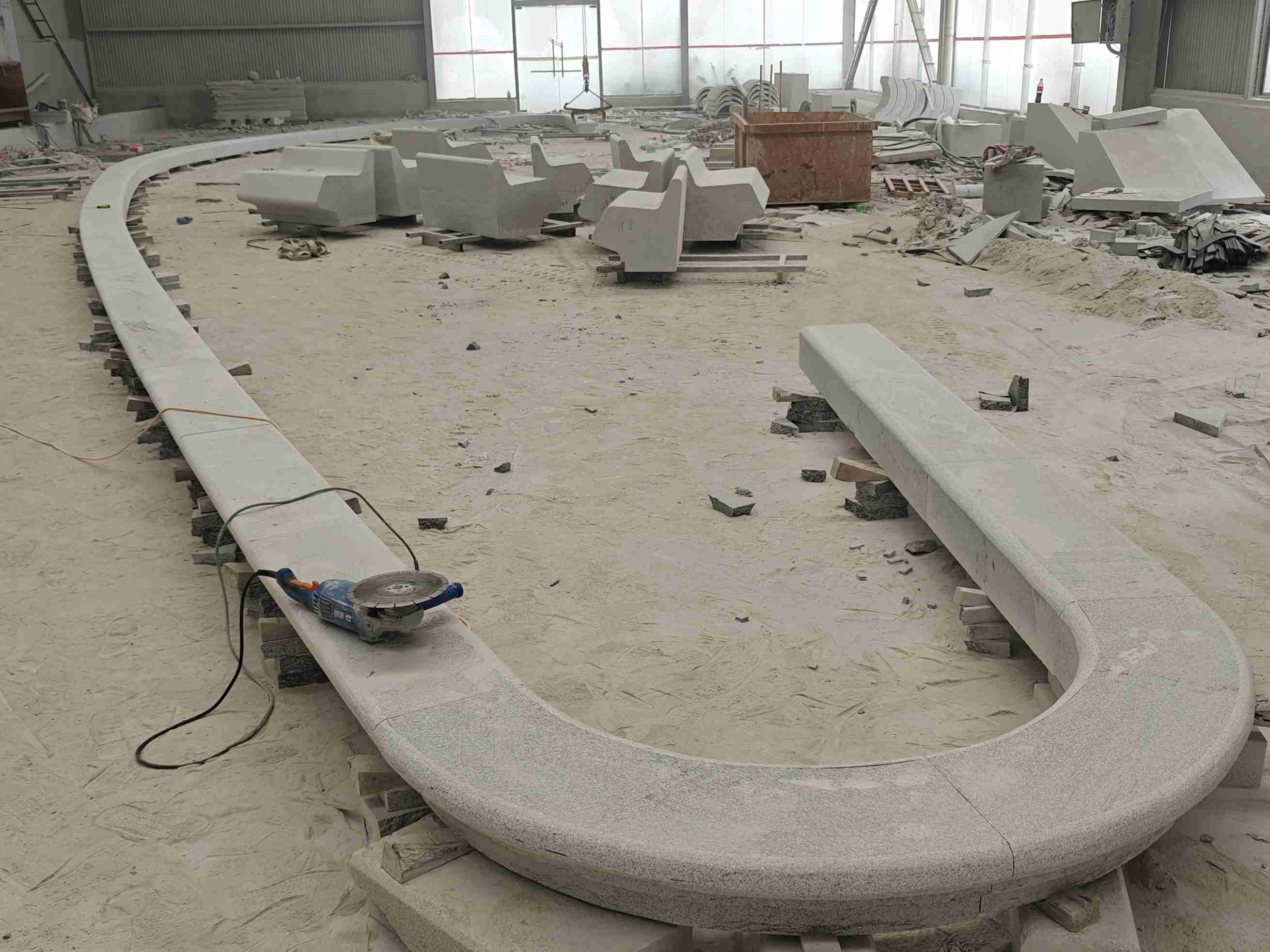 周口 芝麻白花岗岩弧形花坛石，坐凳石