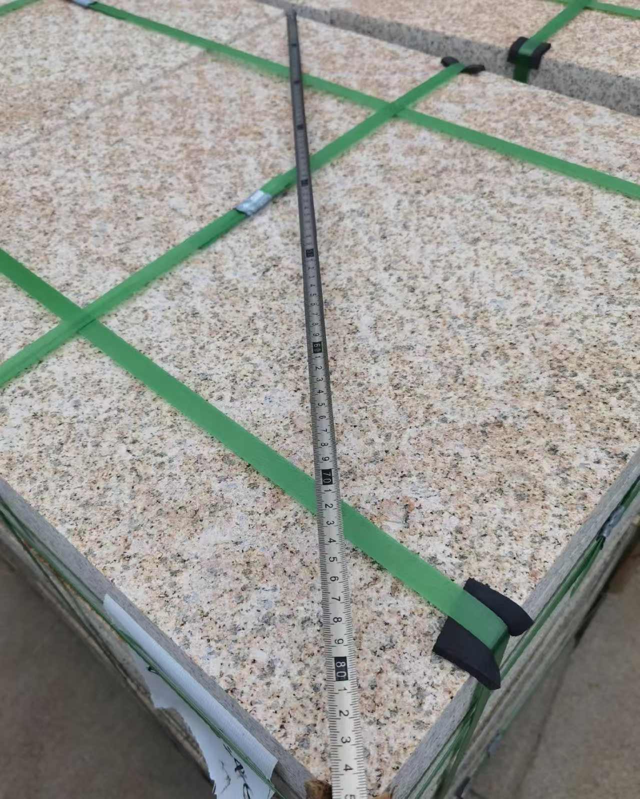 周口 黄金麻火烧面地铺石