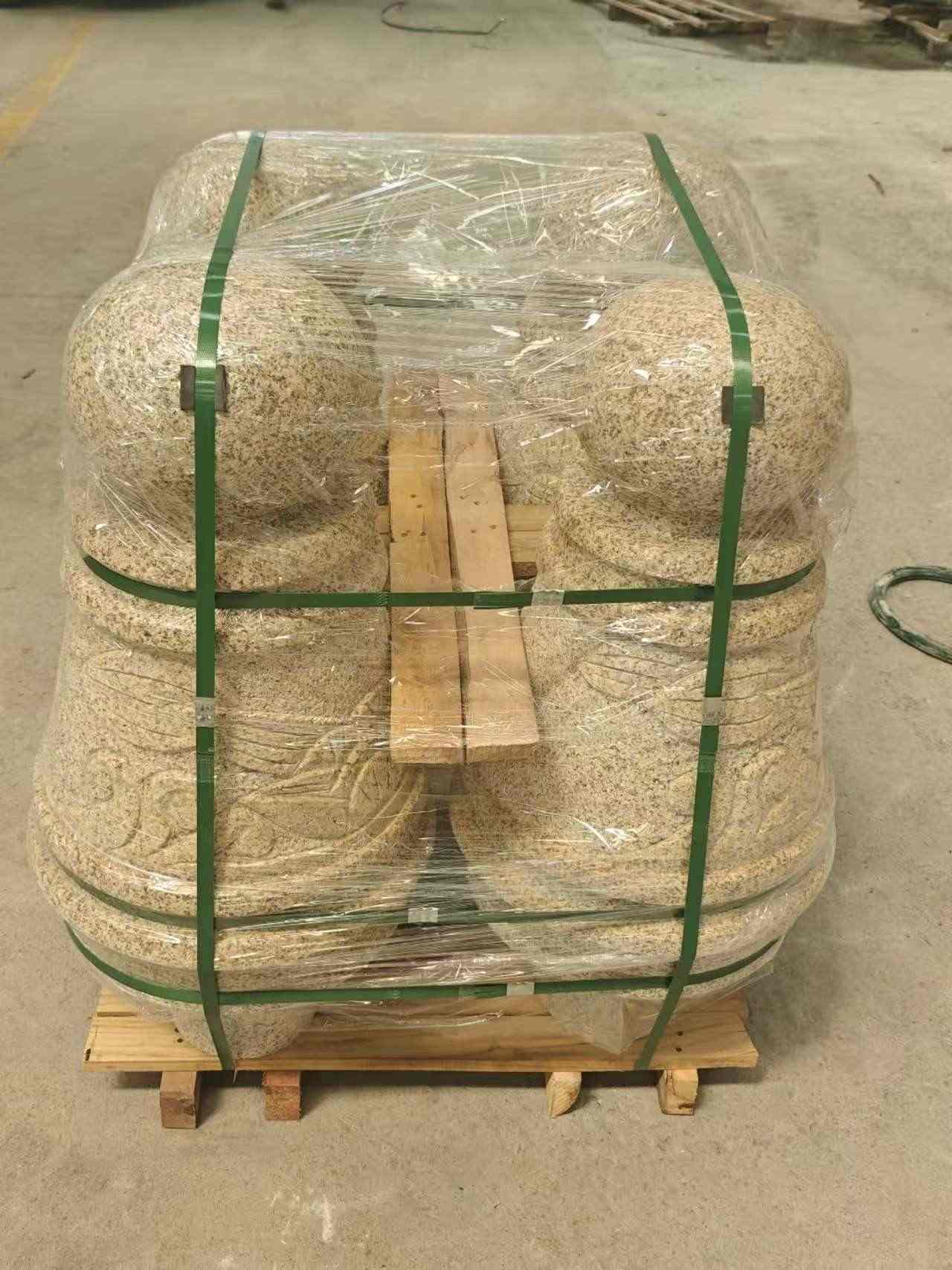 周口 黄金麻异形定制雕花——棒棒糖挡车柱