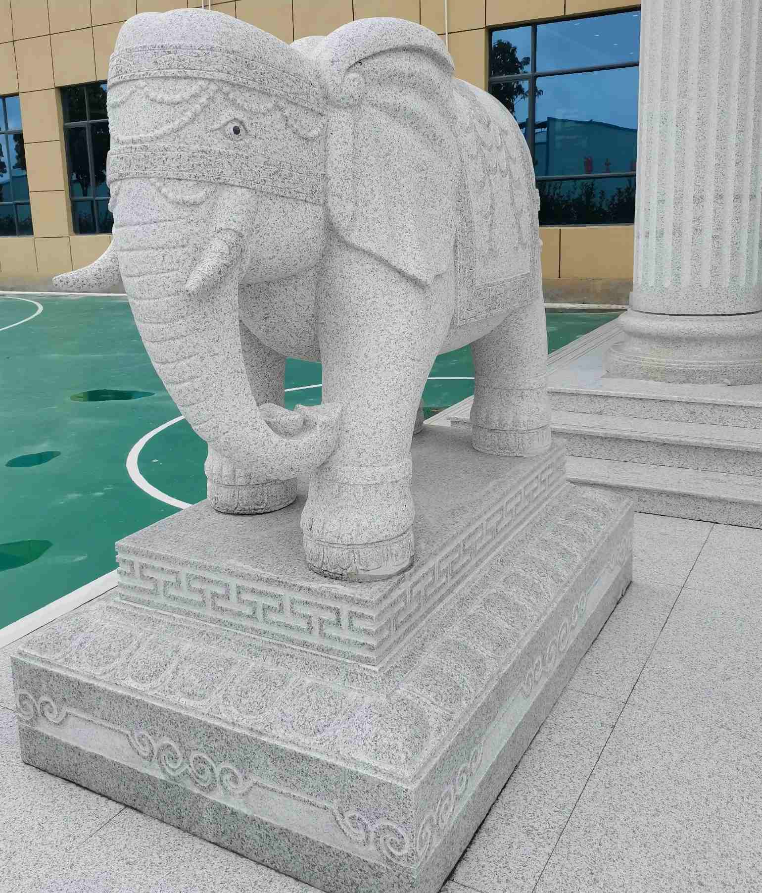 周口 白麻花岗岩动物异形石雕-大象