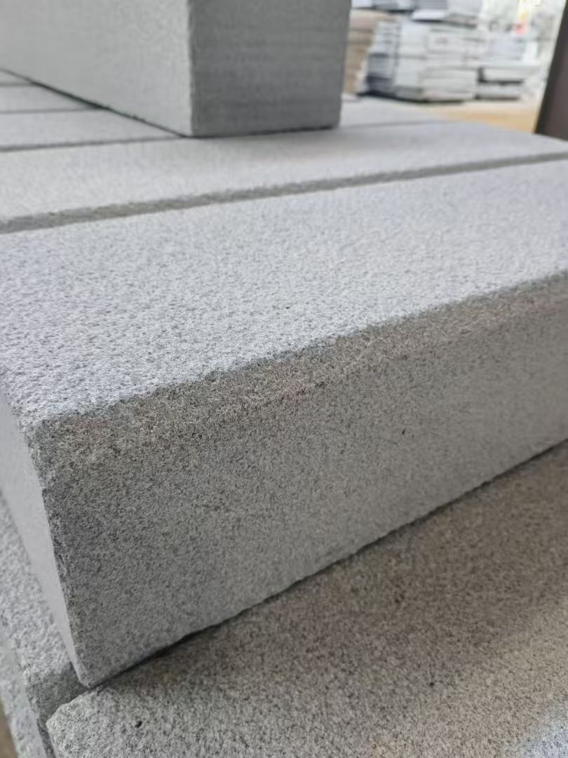 周口 芝麻灰荔枝面路沿石