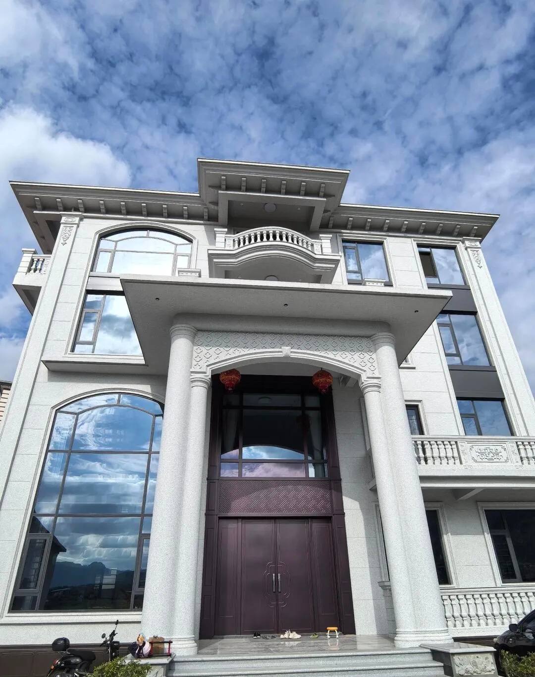 周口白麻别墅外墙干挂石材效果示例