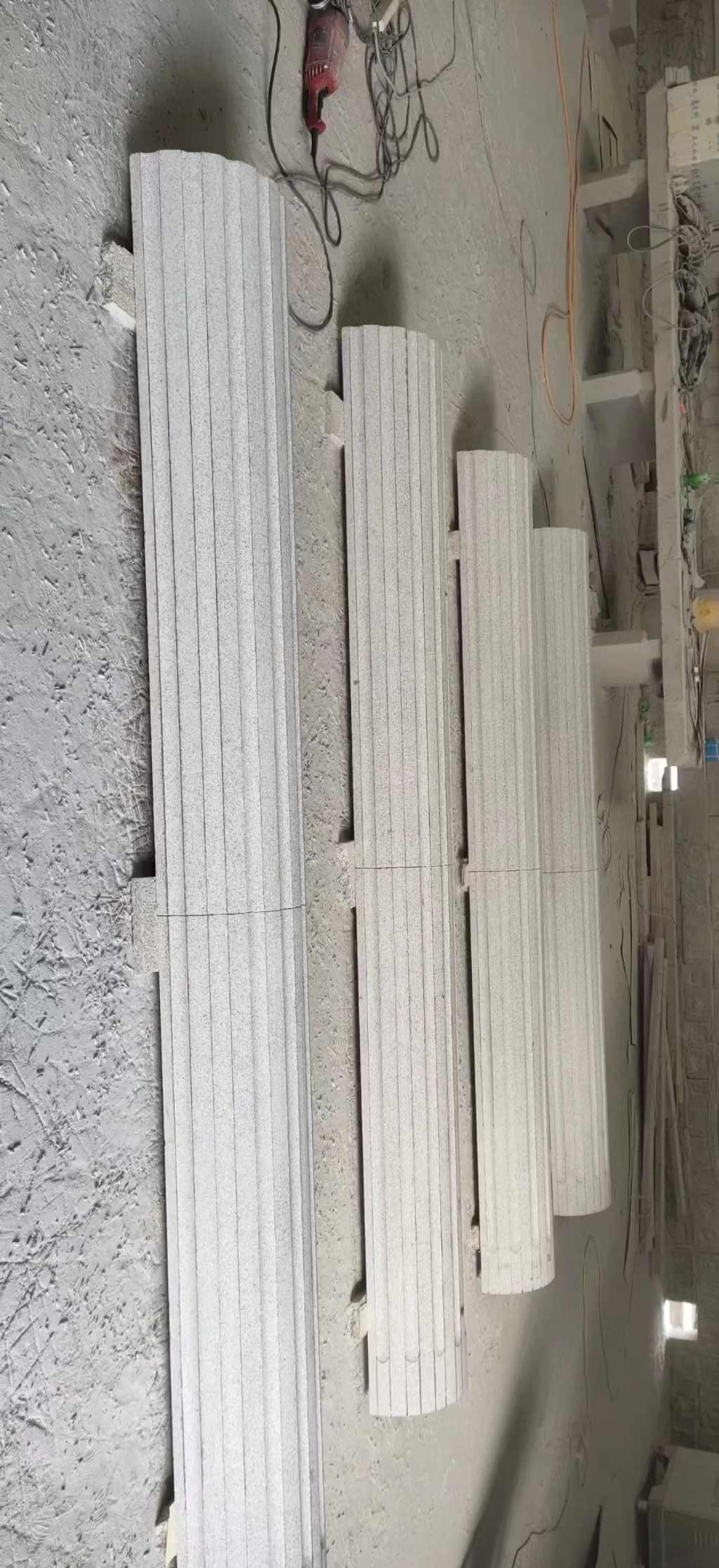 周口 花岗岩厂家带你看白麻花岗岩门楼大柱柱皮