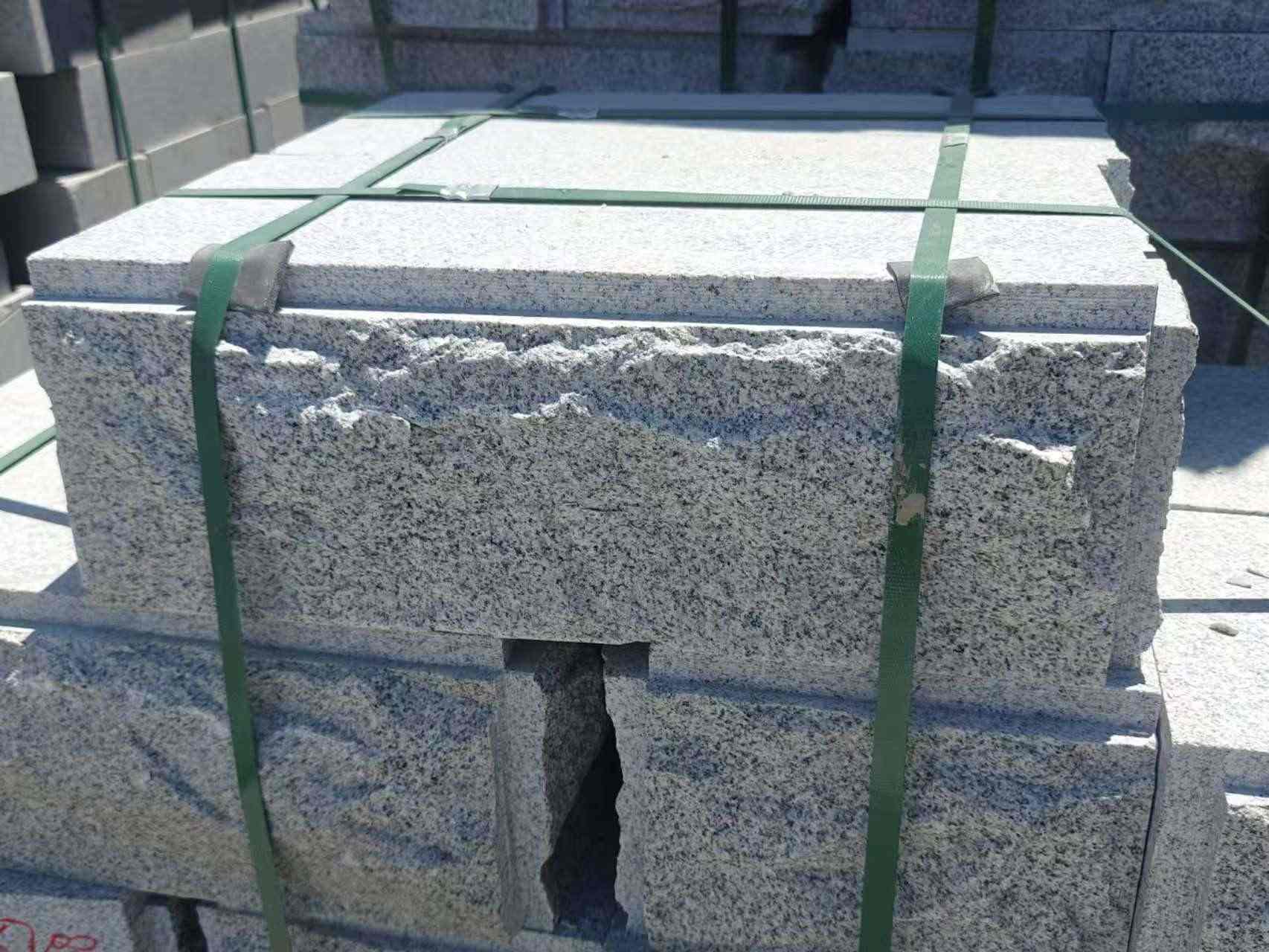 周口 芝麻白花岗岩自然面成品