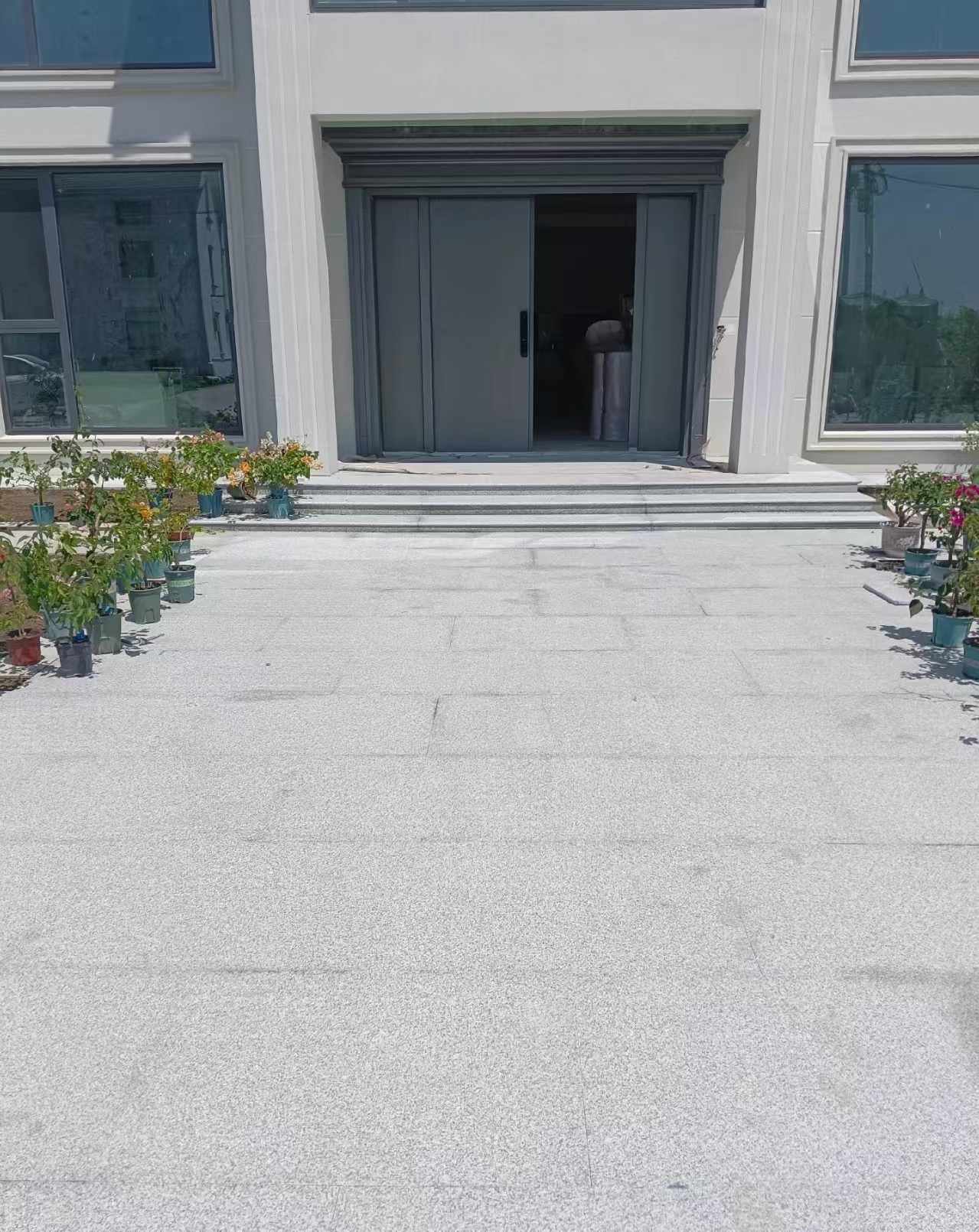 周口 芝麻白花岗岩地铺石地面铺装