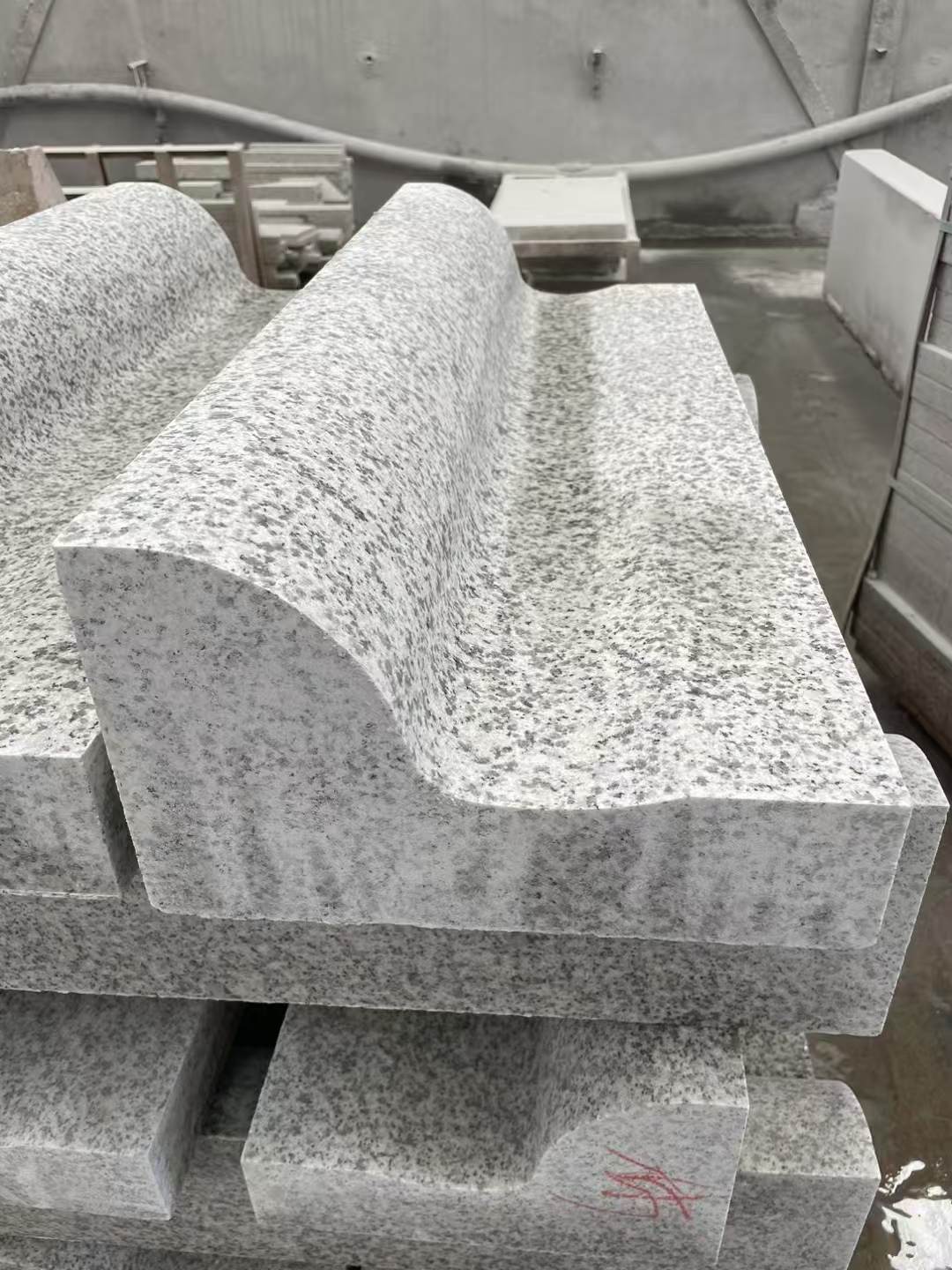 周口 白麻花岗岩S型路沿石，路侧石，马路牙子等